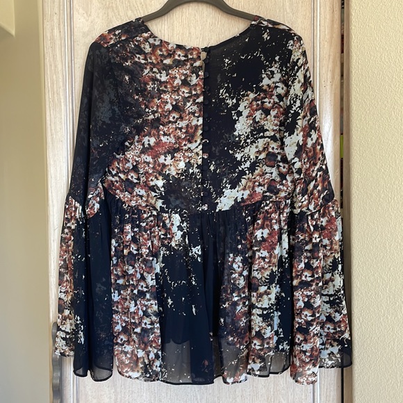 Intermix see through long sleeve blouse - Picture 6 of 8